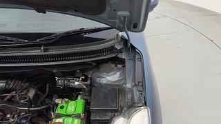 Used 2016 Maruti Suzuki Baleno [2015-2019] Zeta Petrol Petrol Manual engine ENGINE LEFT SIDE HINGE & APRON VIEW