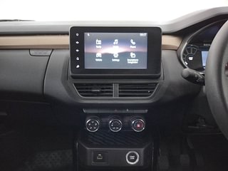 Used 2021 Renault Kiger RXT MT Petrol Manual interior MUSIC SYSTEM & AC CONTROL VIEW