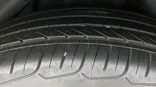 Used 2018 Hyundai Verna [2017-2020] 1.6 VTVT SX (O) Petrol Manual tyres LEFT REAR TYRE TREAD VIEW