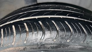 Used 2021 honda Amaze 1.2 VX CVT i-VTEC Petrol Automatic tyres RIGHT REAR TYRE TREAD VIEW
