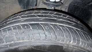 Used 2021 Renault Kiger RXZ 1.0 Turbo MT Petrol Manual tyres RIGHT FRONT TYRE TREAD VIEW