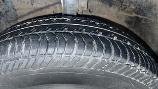 Used 2012 Maruti Suzuki Swift [2011-2017] VXi Petrol Manual tyres LEFT FRONT TYRE TREAD VIEW