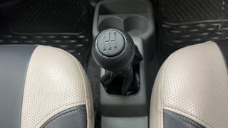 Used 2014 Maruti Suzuki Alto K10 [2010-2014] VXi Petrol Manual interior GEAR  KNOB VIEW