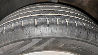 Used 2020 Kia Sonet HTK Plus 1.0 iMT Petrol Manual tyres LEFT FRONT TYRE TREAD VIEW