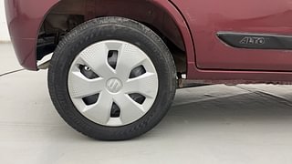 Used 2014 Maruti Suzuki Alto K10 [2010-2014] VXi Petrol Manual tyres RIGHT REAR TYRE RIM VIEW