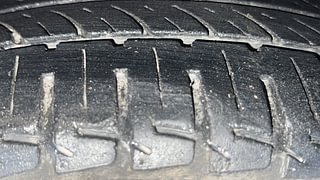 Used 2021 Hyundai Aura SX 1.2 Petrol Petrol Manual tyres RIGHT REAR TYRE TREAD VIEW