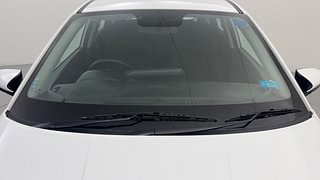 Used 2022 Hyundai New i20 Asta (O) 1.2 MT Petrol Manual exterior FRONT WINDSHIELD VIEW