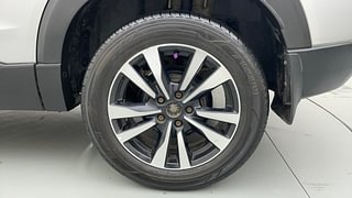 Used 2019 Nissan Kicks [2018-2020] XV Diesel Diesel Manual tyres LEFT REAR TYRE RIM VIEW