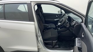 Used 2019 Nissan Kicks [2018-2020] XV Diesel Diesel Manual interior RIGHT SIDE FRONT DOOR CABIN VIEW