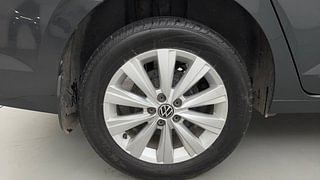 Used 2022 Volkswagen Virtus Highline 1.0 TSI MT Petrol Manual tyres RIGHT REAR TYRE RIM VIEW