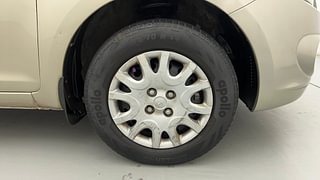 Used 2011 Hyundai i20 [2008-2012] Magna 1.2 Petrol Manual tyres RIGHT FRONT TYRE RIM VIEW