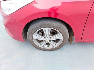 Used 2019 Hyundai Verna [2017-2020] 1.6 CRDI SX (O) Diesel Manual tyres LEFT FRONT TYRE RIM VIEW