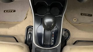 Used 2016 Honda City [2014-2017] SV CVT Petrol Automatic interior GEAR  KNOB VIEW