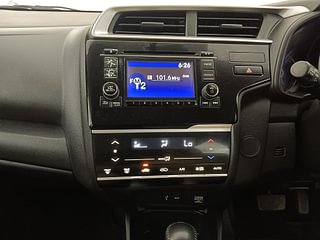 Used 2017 honda Jazz V CVT Petrol Automatic interior MUSIC SYSTEM & AC CONTROL VIEW