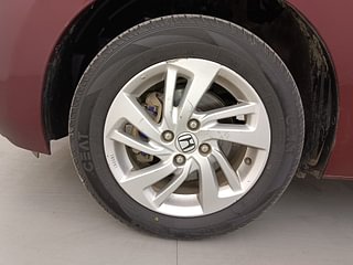 Used 2017 honda Jazz V CVT Petrol Automatic tyres LEFT FRONT TYRE RIM VIEW