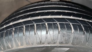 Used 2021 Kia Sonet HTX 1.0 iMT Petrol Manual tyres RIGHT FRONT TYRE TREAD VIEW