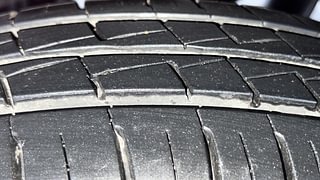 Used 2020 Maruti Suzuki Alto 800 [2019-2022] LXI Petrol Manual tyres RIGHT REAR TYRE TREAD VIEW