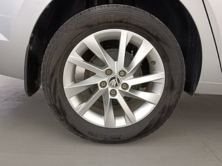 Used 2022 Skoda Slavia Ambition 1.0L TSI MT Petrol Manual tyres RIGHT REAR TYRE RIM VIEW