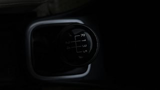 Used 2013 Volkswagen Polo [2010-2014] Highline 1.2 (D) Diesel Manual interior GEAR  KNOB VIEW