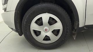 Used 2015 Mahindra XUV500 [2011-2015] W6 Diesel Manual tyres LEFT FRONT TYRE RIM VIEW