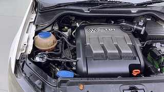 Used 2013 Volkswagen Polo [2010-2014] Highline 1.2 (D) Diesel Manual engine ENGINE RIGHT SIDE VIEW