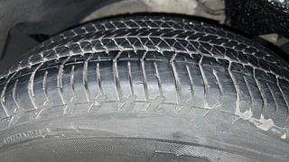 Used 2015 Mahindra XUV500 [2011-2015] W6 Diesel Manual tyres RIGHT FRONT TYRE TREAD VIEW