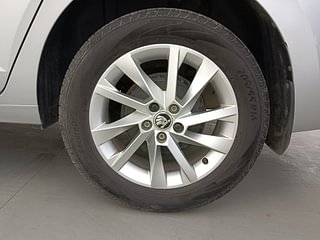 Used 2022 Skoda Slavia Ambition 1.0L TSI MT Petrol Manual tyres LEFT REAR TYRE RIM VIEW