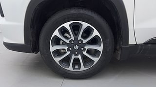 Used 2022 Maruti Suzuki Grand Vitara Alpha Smart Hybrid Petrol Manual tyres LEFT FRONT TYRE RIM VIEW