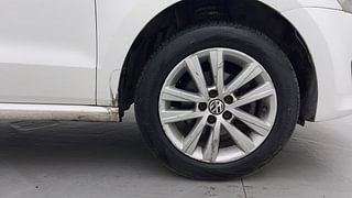Used 2013 Volkswagen Polo [2010-2014] Highline 1.2 (D) Diesel Manual tyres RIGHT FRONT TYRE RIM VIEW