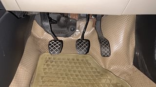 Used 2013 Volkswagen Polo [2010-2014] Highline 1.2 (D) Diesel Manual interior PEDALS VIEW
