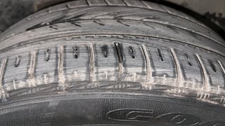 Used 2013 Volkswagen Polo [2010-2014] Highline 1.2 (D) Diesel Manual tyres LEFT REAR TYRE TREAD VIEW