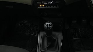 Used 2022 Toyota Glanza V Petrol Manual interior GEAR  KNOB VIEW