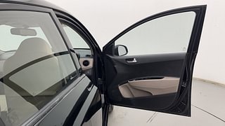 Used 2015 Hyundai Xcent [2014-2017] SX Petrol Petrol Manual interior RIGHT FRONT DOOR OPEN VIEW