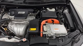 Used 2017 Toyota Camry [2015-2018] Hybrid Petrol Automatic engine ENGINE LEFT SIDE VIEW