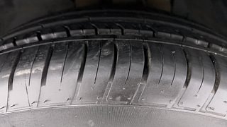 Used 2020 Mahindra XUV500 [2018-2021] W11 AT Diesel Automatic tyres LEFT FRONT TYRE TREAD VIEW