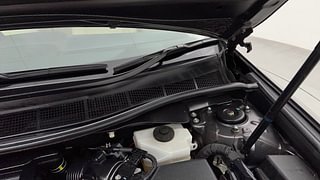Used 2017 Toyota Camry [2015-2018] Hybrid Petrol Automatic engine ENGINE LEFT SIDE HINGE & APRON VIEW