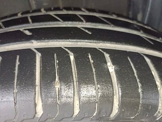 Used 2022 Renault Triber RXZ Petrol Manual tyres RIGHT REAR TYRE TREAD VIEW