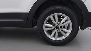 Used 2016 Hyundai Creta [2015-2018] 1.6 SX Plus Petrol Petrol Manual tyres LEFT REAR TYRE RIM VIEW