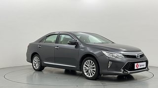 Used 2017 Toyota Camry [2015-2018] Hybrid Petrol Automatic exterior RIGHT FRONT CORNER VIEW