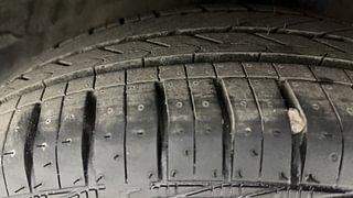 Used 2015 Hyundai Xcent [2014-2017] SX Petrol Petrol Manual tyres RIGHT FRONT TYRE TREAD VIEW