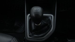 Used 2016 Hyundai Creta [2015-2018] 1.6 SX Plus Petrol Petrol Manual interior GEAR  KNOB VIEW