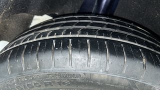 Used 2018 Maruti Suzuki Baleno [2015-2019] Zeta Petrol Petrol Manual tyres RIGHT REAR TYRE TREAD VIEW