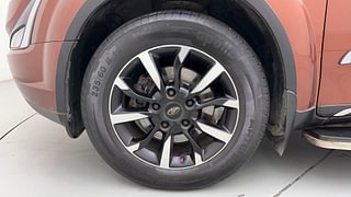 Used 2020 Mahindra XUV500 [2018-2021] W11 AT Diesel Automatic tyres LEFT FRONT TYRE RIM VIEW