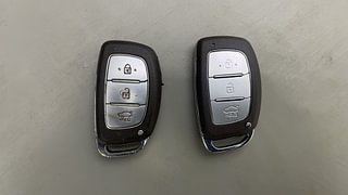 Used 2015 Hyundai Xcent [2014-2017] SX Petrol Petrol Manual extra CAR KEY VIEW