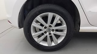 Used 2016 Volkswagen Polo [2015-2019] GT TSI Petrol Automatic tyres RIGHT REAR TYRE RIM VIEW