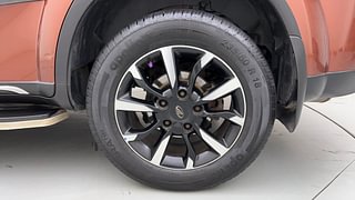 Used 2020 Mahindra XUV500 [2018-2021] W11 AT Diesel Automatic tyres LEFT REAR TYRE RIM VIEW