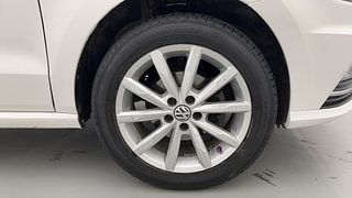 Used 2018 Volkswagen Ameo [2016-2020] Highline1.2L Plus (P) Petrol Manual tyres RIGHT FRONT TYRE RIM VIEW