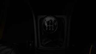 Used 2016 Maruti Suzuki Vitara Brezza [2016-2020] ZDi Diesel Manual interior GEAR  KNOB VIEW