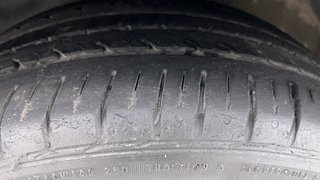 Used 2018 Volkswagen Ameo [2016-2020] Highline1.2L Plus (P) Petrol Manual tyres LEFT FRONT TYRE TREAD VIEW