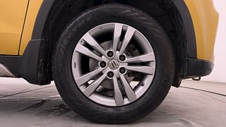 Used 2016 Maruti Suzuki Vitara Brezza [2016-2020] ZDi Diesel Manual tyres RIGHT FRONT TYRE RIM VIEW